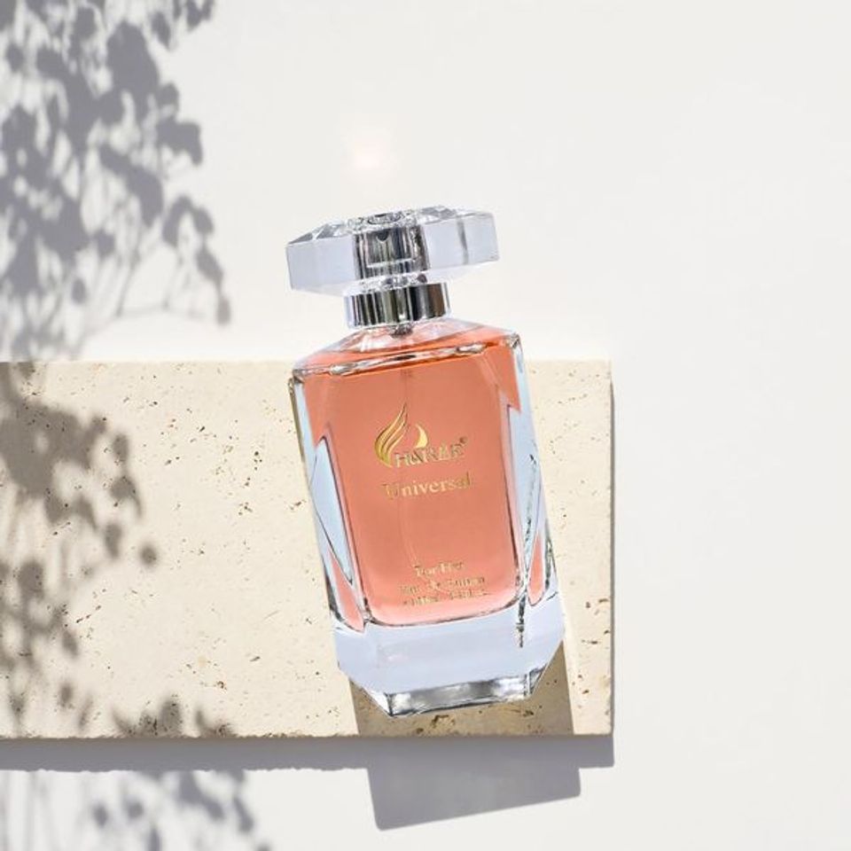 Nước Hoa Nữ Charme Universal