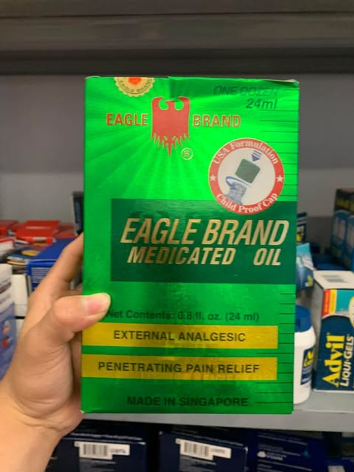 Dầu xanh con ó mỹ Con Ó của Mỹ Eagle Brand Medicated Oil One Dozen nguyên hộp