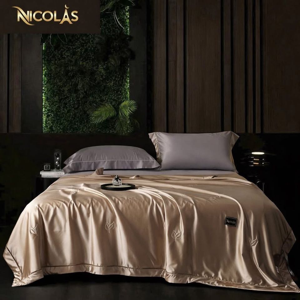 CHĂN HÈ LỤA LẠNH TƠ TẰM NICOLAS