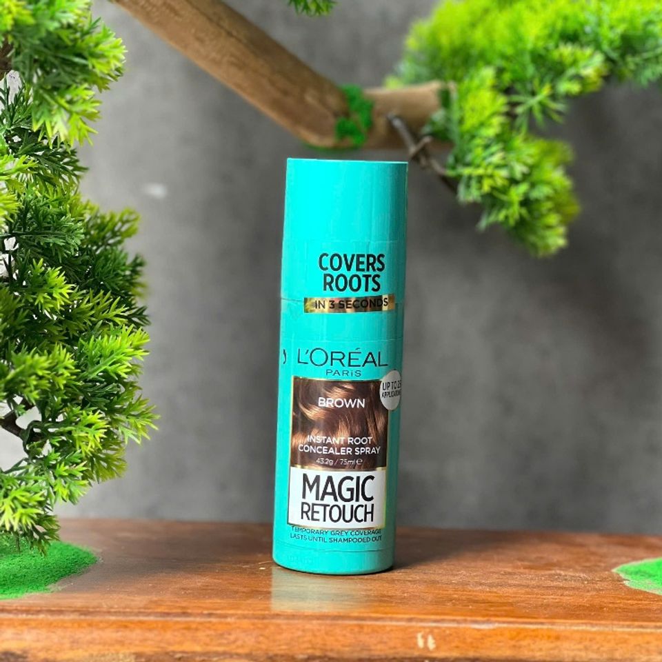 Xịt phủ bạc tạm thời cho tóc L'Oréal Paris Magic Retouch màu Brown 659467
