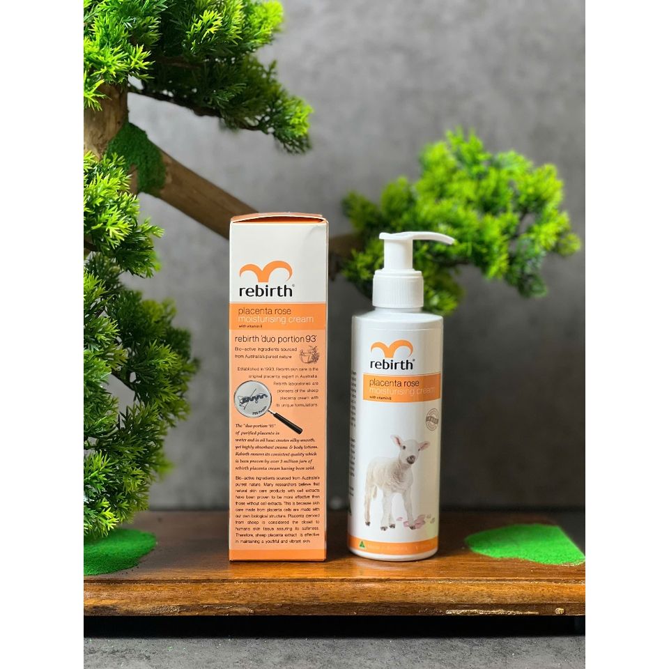Sữa dưỡng thể nhau thai cừu và tinh chất hoa hồng Lotion Rebirth Placenta Rose 200ml 659575