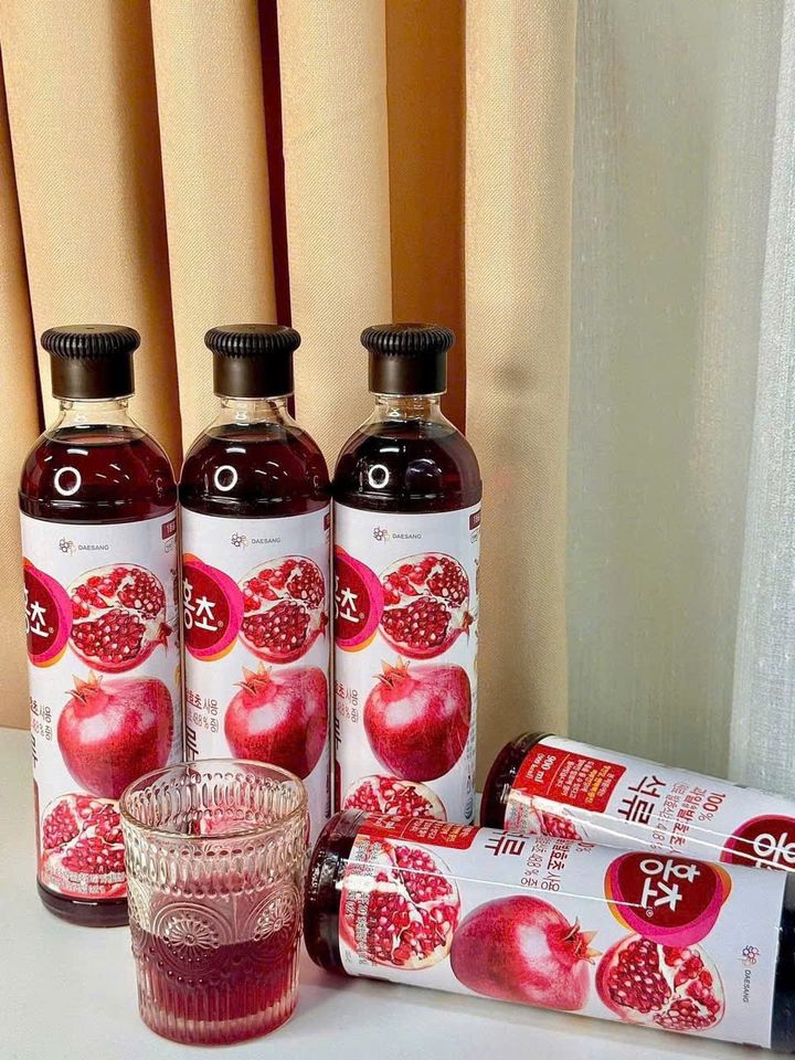 Nước Uống Giấm Hữu Cơ Lên Men Vị Lựu 900ml - Giảm Cân, Hỗ Trợ Tiêu Hóa, Năng Lượng Từ Trái Cây Hàn Quốc 731100
