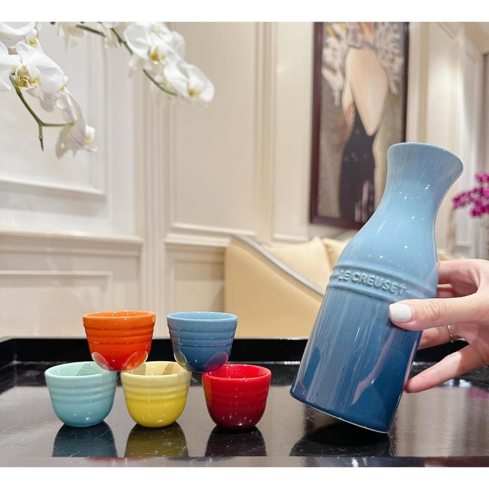 Sét bình kèm cốc uống Sake, rượu mạnh Le Creuset
