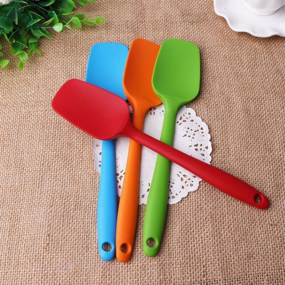 Thìa múc silicon đúc (Màu ngẫu nhiên) (TH547)