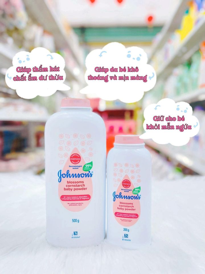 Phấn Rôm Em Bé Johnson's Baby Powder (100g) thông thoáng ,ngừa hăm ,thơm dịu nhẹ lành tính với làn da bé