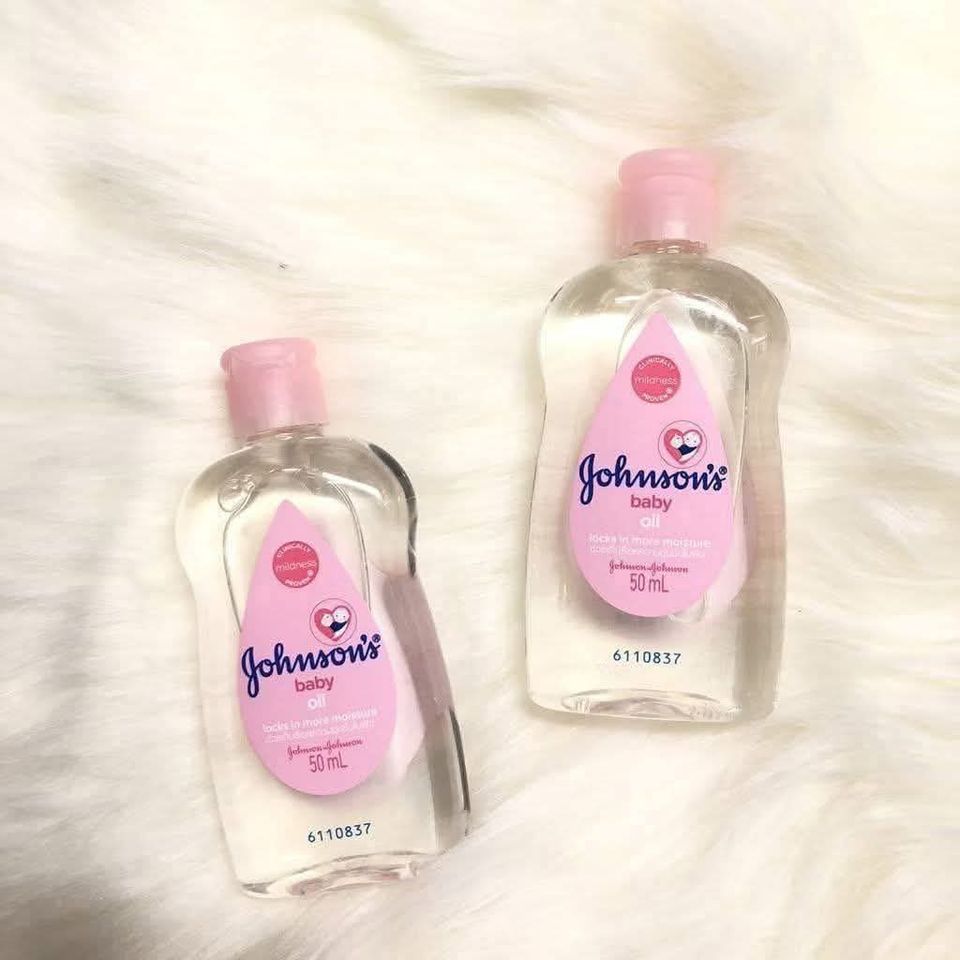 Dầu massage Johnson Baby 50ml dưỡng và giữ ấm cho làn da bé
