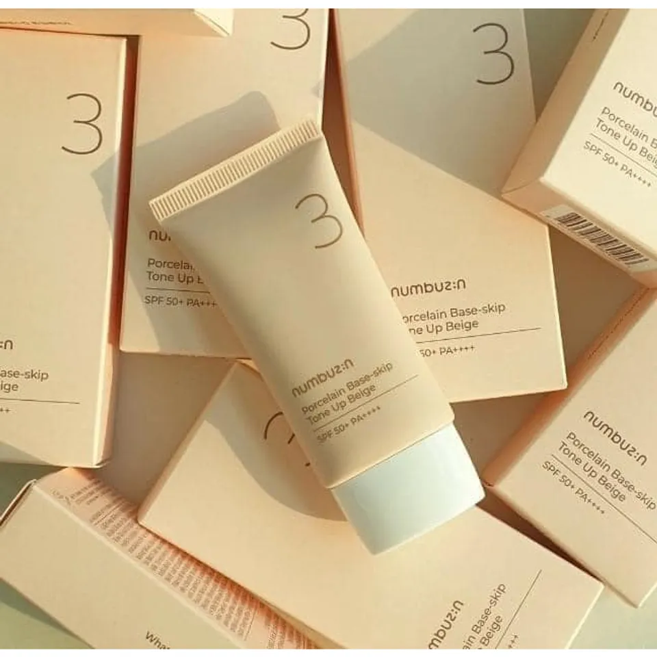 Kem Nâng Tone Chống Nắng Numbuzin No.3 Porcelain - SPF50, Base-skip Tone Up Beige, Dưỡng Da, Làm Sáng Màu và Che Khuyết Điểm 50ml